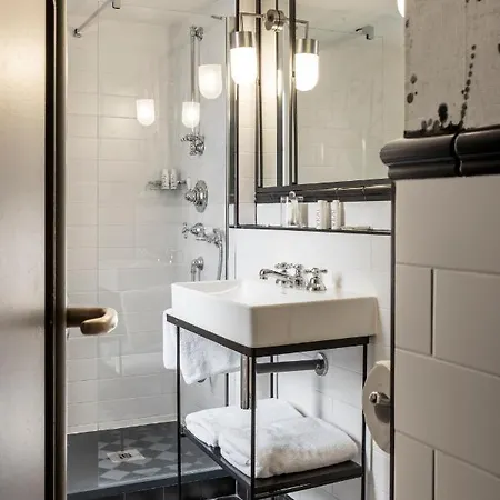 Therese Hotel Paris