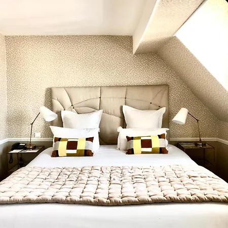 Therese Hotel 4*