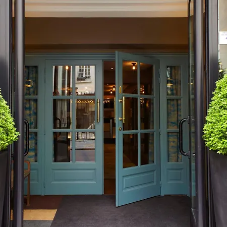 Therese Hotel
