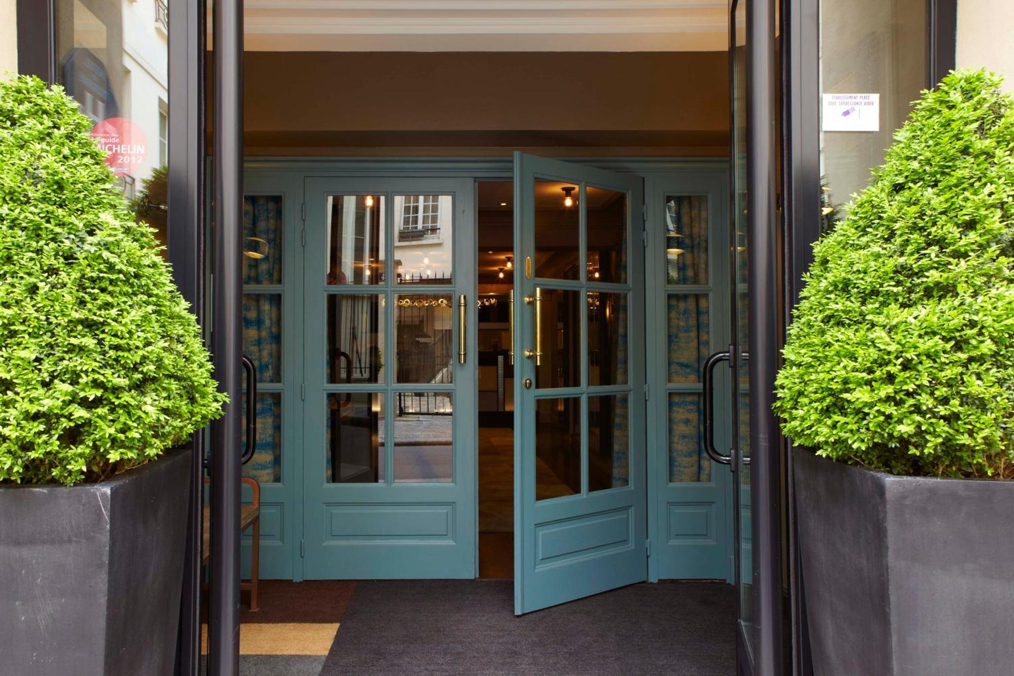 Thérèse Hotel